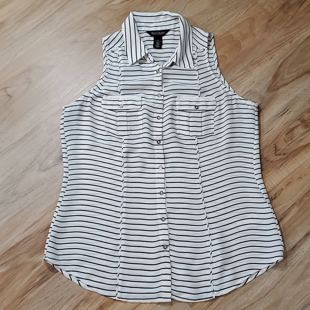 🔺️White House Black Market White Striped Buttoned Sleeveless Top Size 8